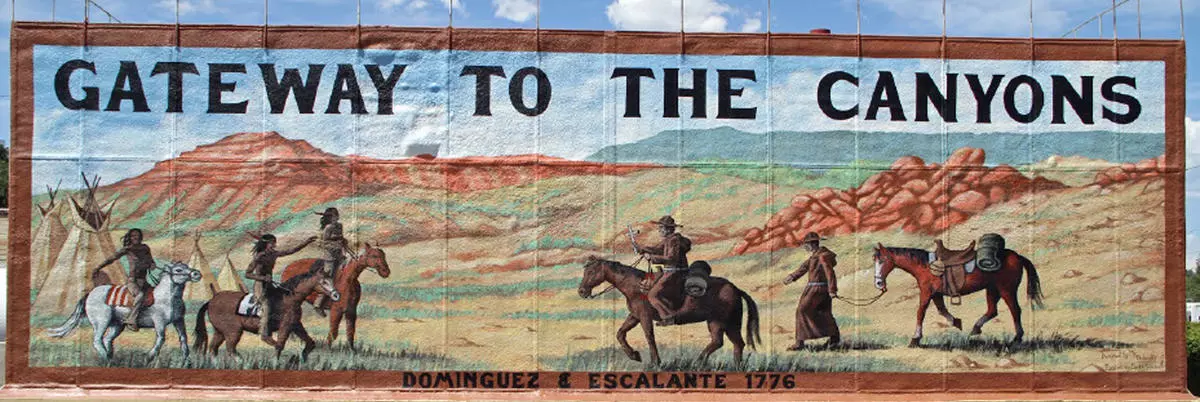 City Mural painted of Native Americans meeting Spanish explorers